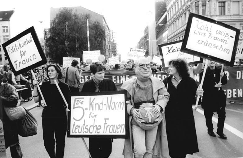 Forgetting and Remembering the East German Women’s Movement